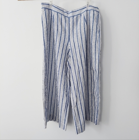 beachlunchlounge Bennett Linen Blend Cropped Pants with Pockets - Picture 3 of 13